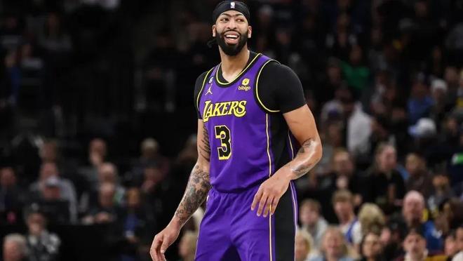 稳进半决赛 稳进半决赛