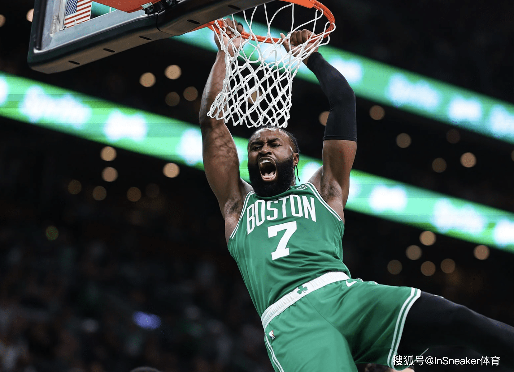 唐纳鲁马与 唐纳鲁马与