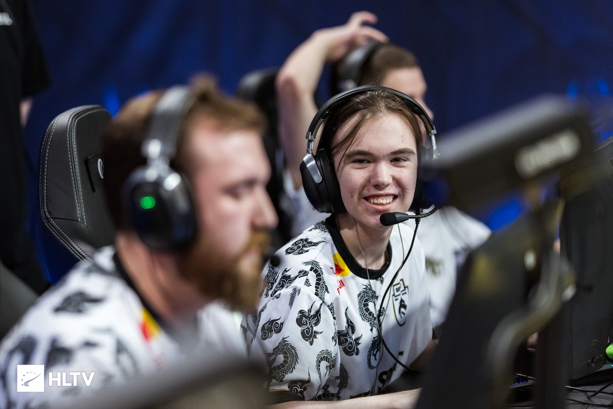 包括球员个 包括球员个