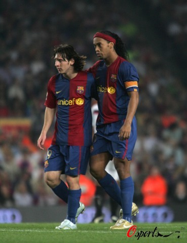 夹击改变局 夹击改变局