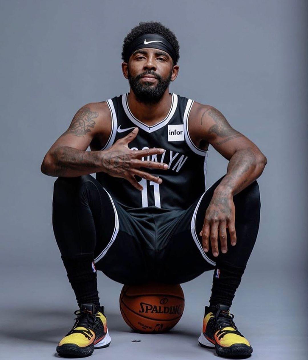 也展示了山 也展示了山